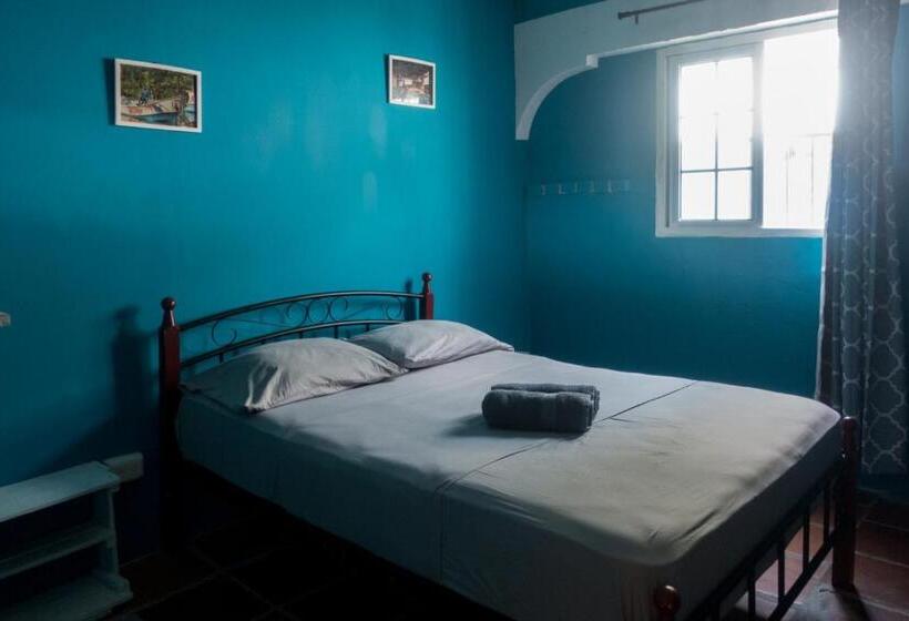 חדר סטנדרט, The Corner Hostel