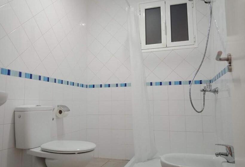 חדר סטנדרט חדר אמבטיה משותף, Columbus Apartments Co Living