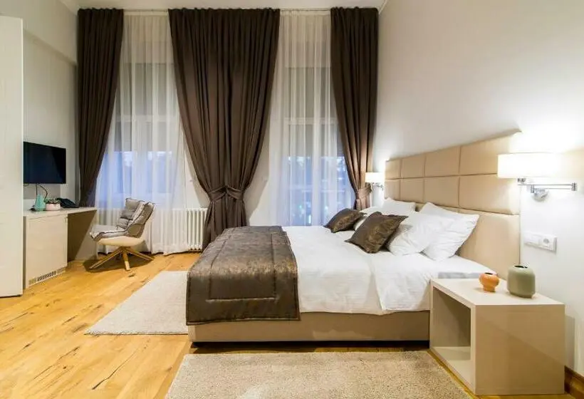 اتاق لوکس, Lanterna Rooms City Center