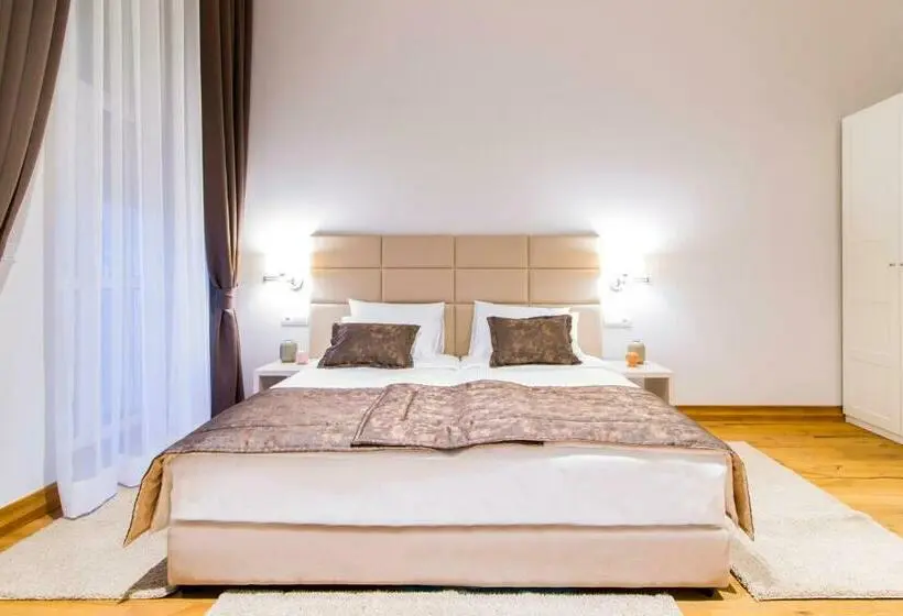 اتاق لوکس, Lanterna Rooms City Center