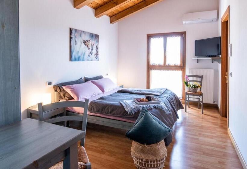 اتاق استاندارد با چشمانداز, Al Confine