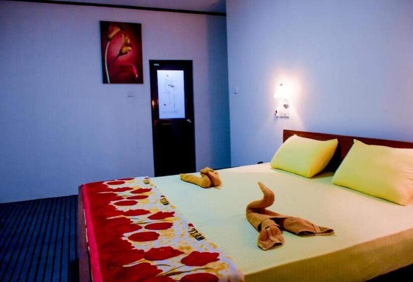 חדר סופריור, Okeed Ella