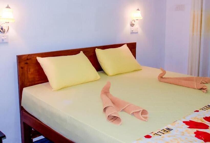 חדר סופריור, Okeed Ella