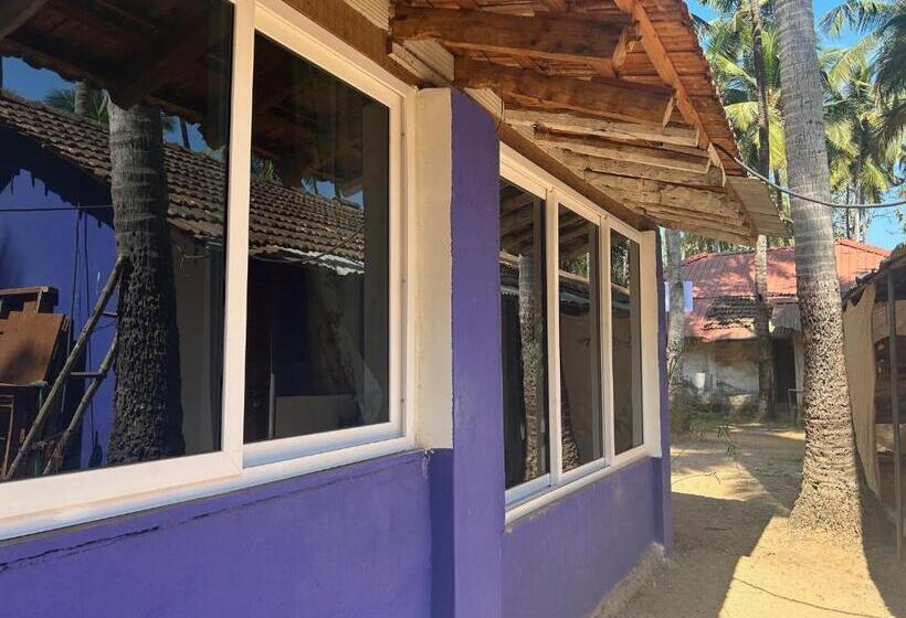 2 Sovrums Villa, Palm Breeze Suites