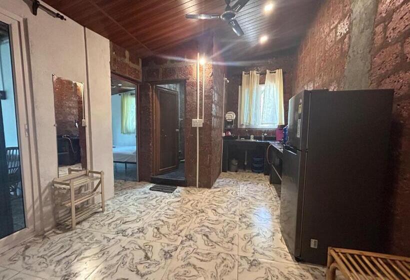 1 Sovrums Villa Havsutsikt, Palm Breeze Suites