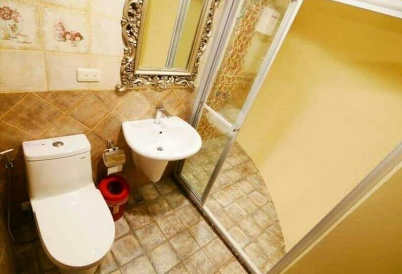 اتاق خانوادگی, Mushroom Forest Guesthouse Camping Site