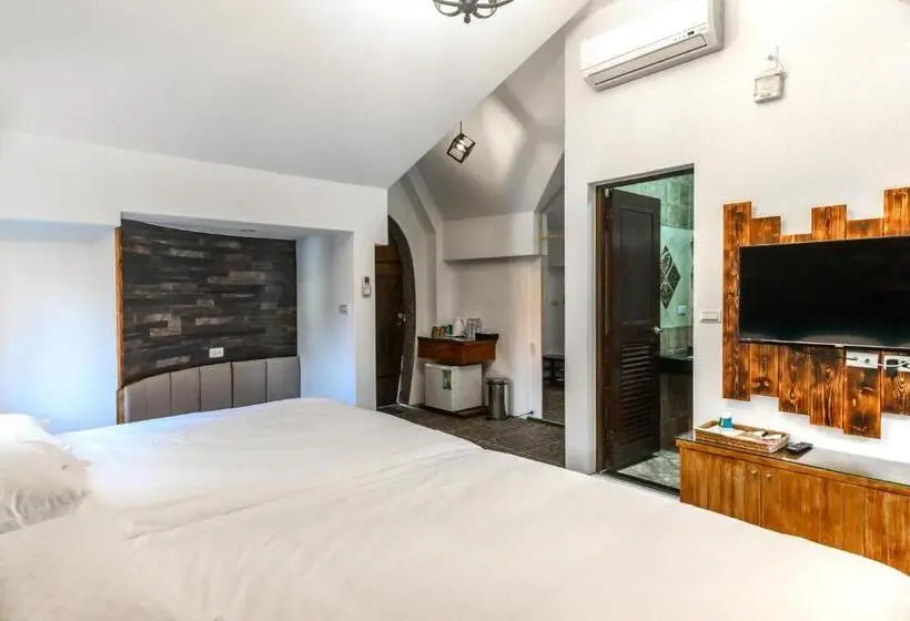اتاق استاندارد چهار تخته, Mushroom Forest Guesthouse Camping Site