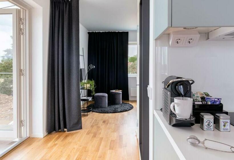 סוויטה, First Hotel Kokoloko