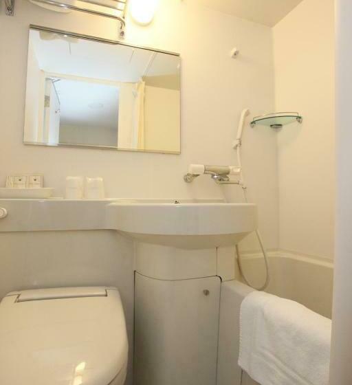 标准间, Fuji Zakura