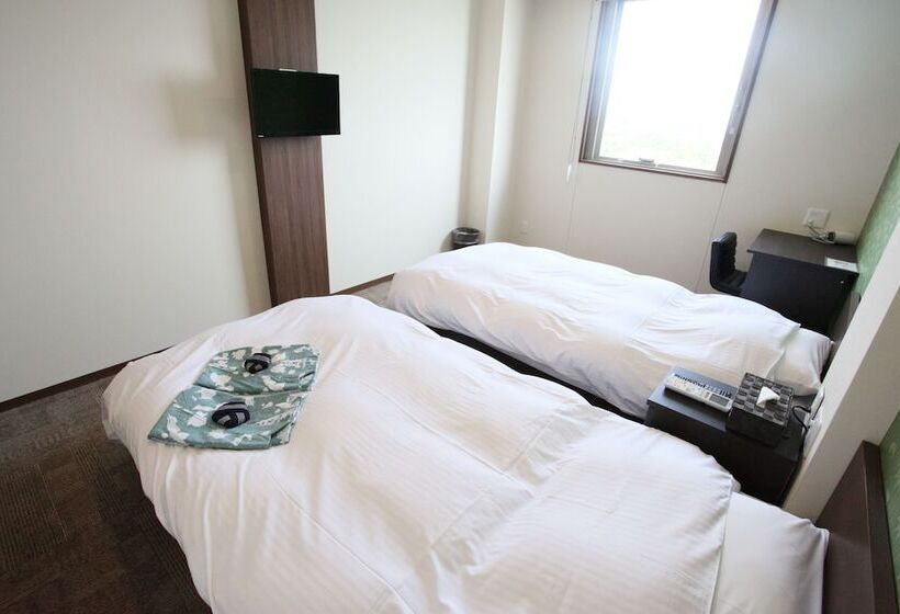 标准间, Fuji Zakura