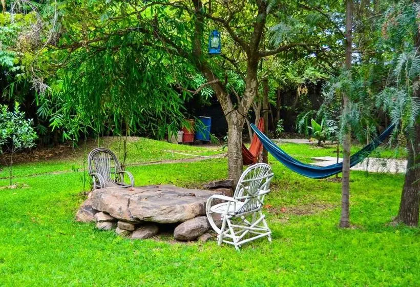 اتاق لوکس, Merinja Guest House