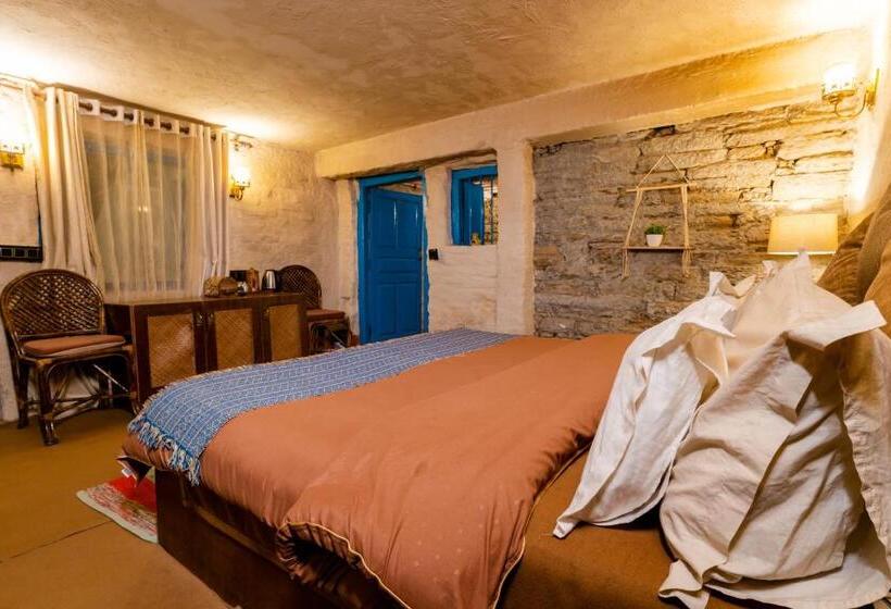 جناح عائلي, Shivaya Since 1953