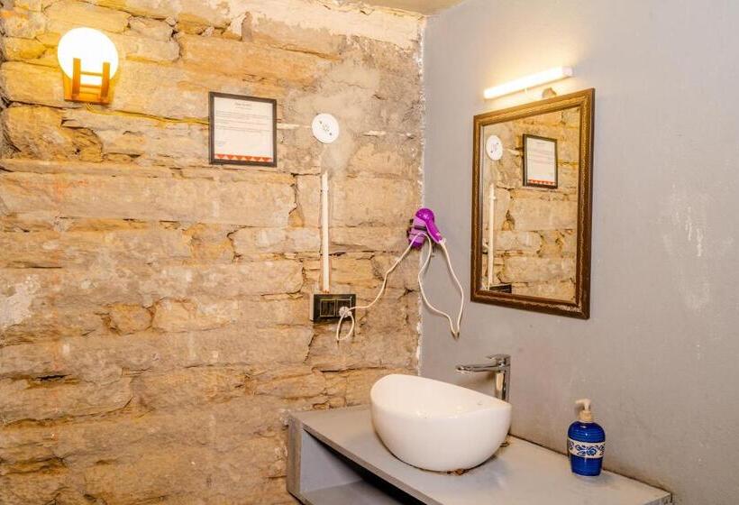 جناح غرفتين نوم, Shivaya Since 1953