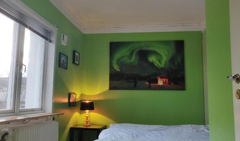 חדר סטנדרט נוף להרים, Abisko Net Hostel & Huskies