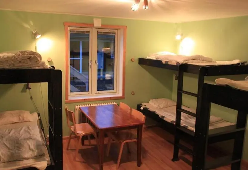 ルームシェアのワンベッド, Abisko Net Hostel & Huskies