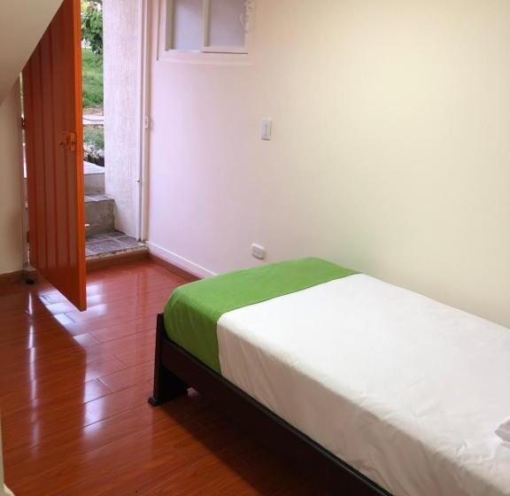 Номер Стандарт Трехместный, Alojamiento Campestre Hawaii