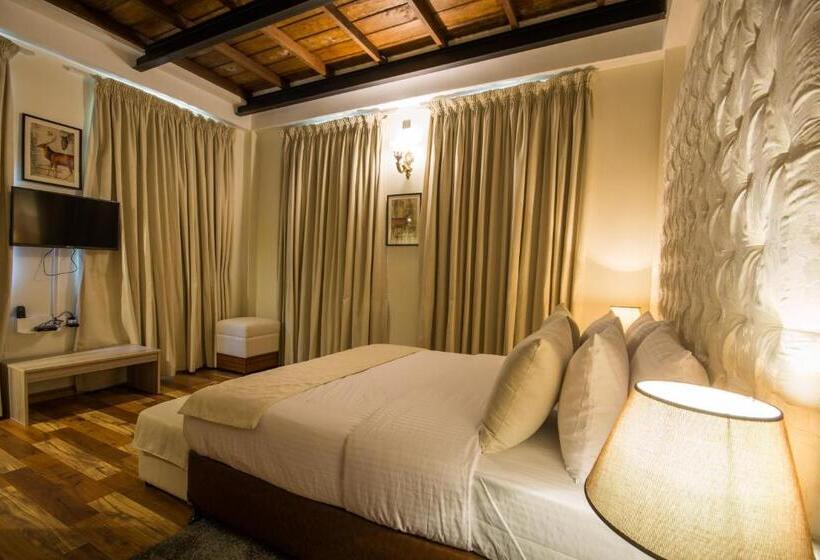 디럭스 룸, The Wind Castle