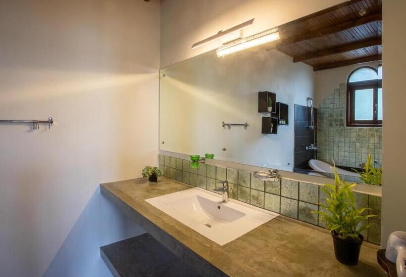 산 전망 스위트, The Wind Castle