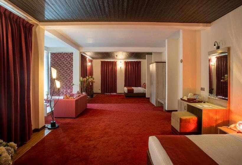 산 전망 스위트, The Wind Castle