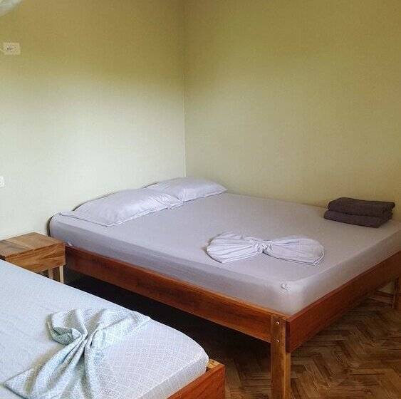 标准三人间, El Gecko Hotel & Tours