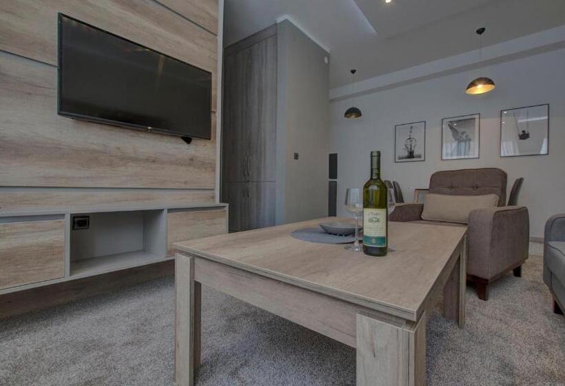 آپارتمان 1 خوابه, Zlatna žita