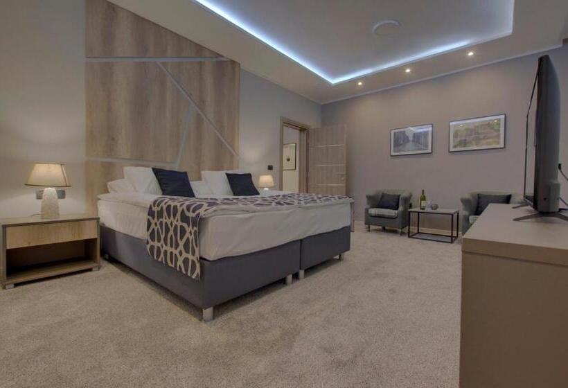 آپارتمان 1 خوابه, Zlatna žita