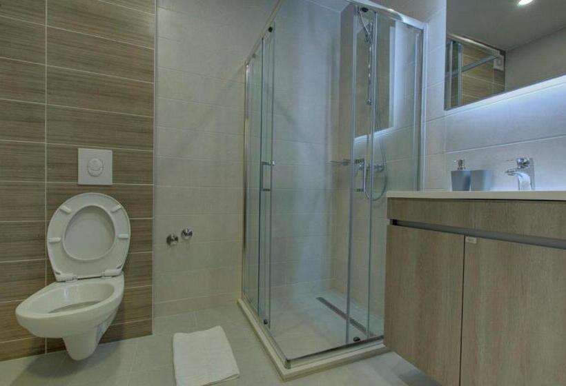 اتاق لوکس, Zlatna žita