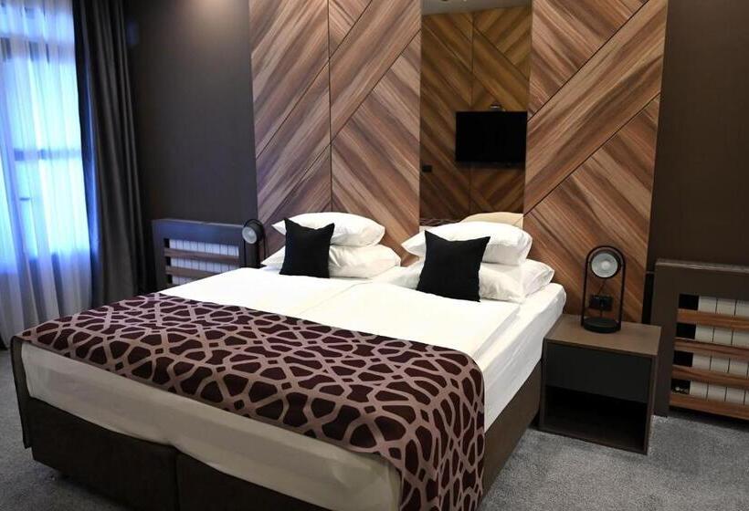 اتاق سوپریور چهار تخته, Zlatna žita