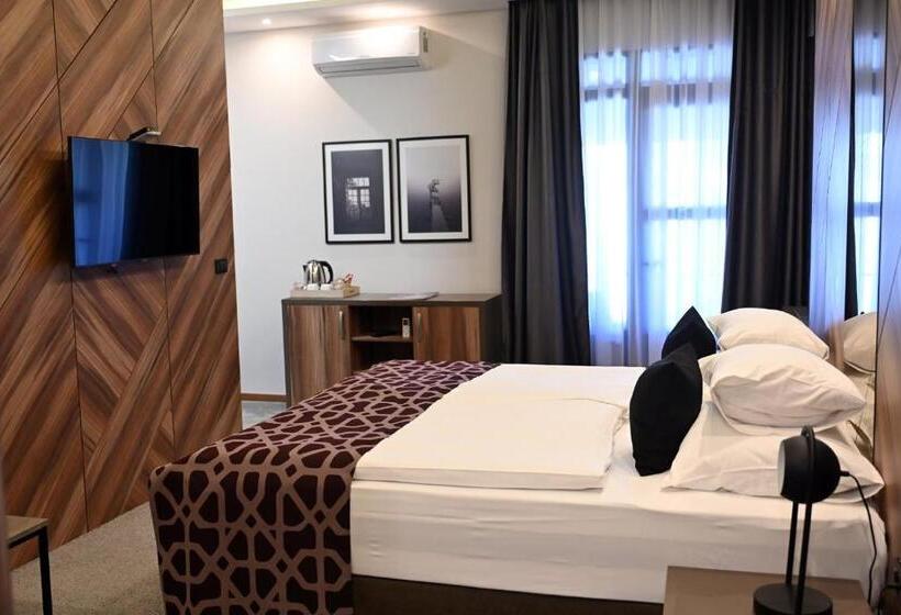 اتاق سوپریور چهار تخته, Zlatna žita