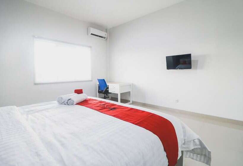 Номер Стандарт, Reddoorz Plus Near Living Plaza Jababeka