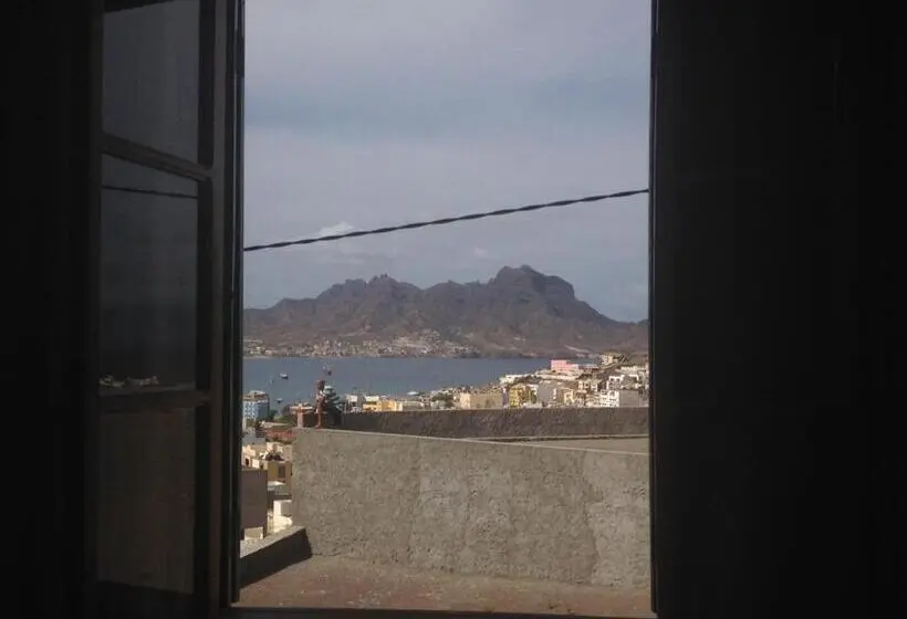 اتاق لوکس با چشم‌انداز شهر, Residencial Monte Cara