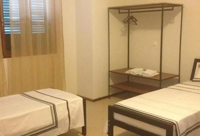 اتاق استاندارد با سرویس بهداشتی مشترک, Residencial Monte Cara