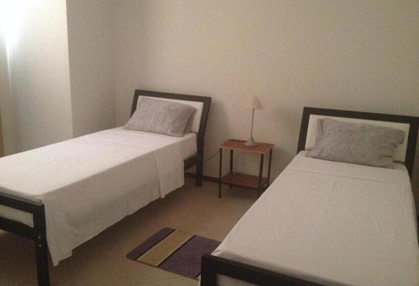 اتاق استاندارد یک تخته با سرویس بهداشتی مشترک, Residencial Monte Cara