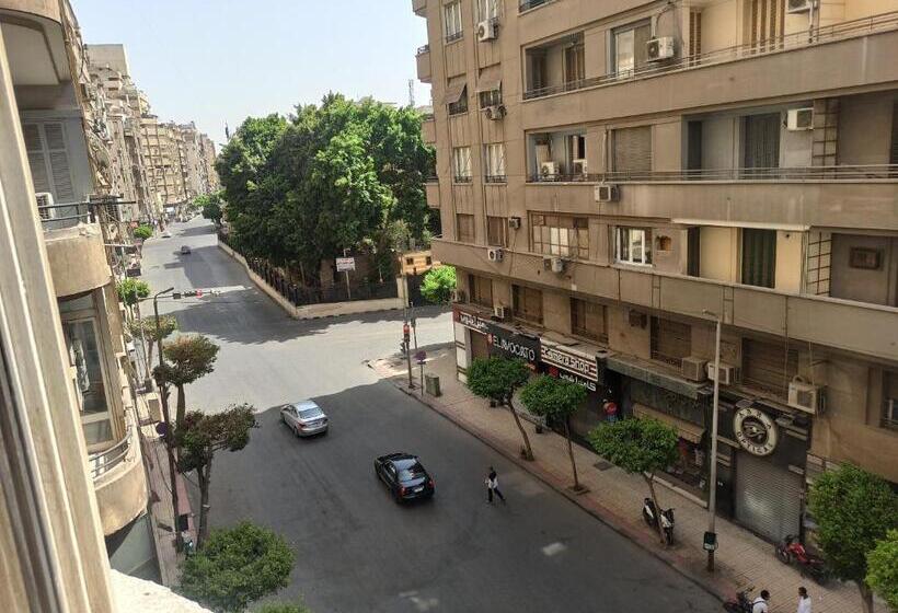 اتاق لوکس, Golden Star Hostel