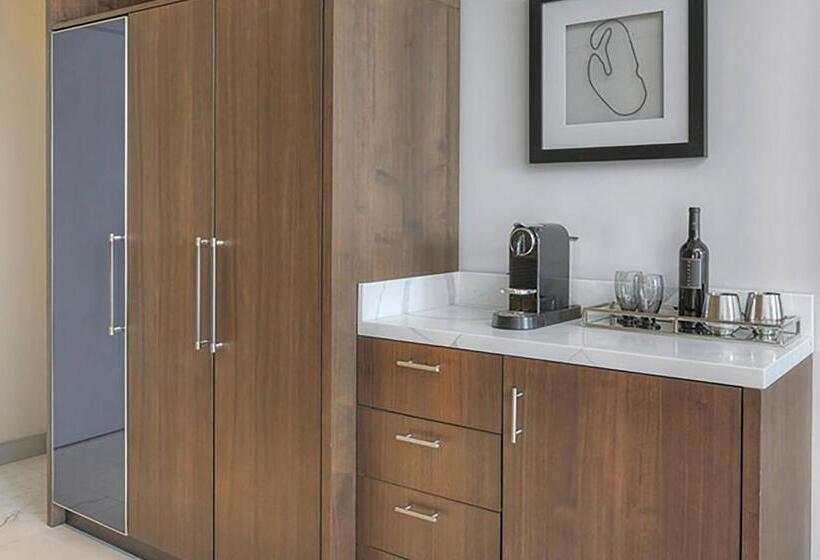 غرفة قياسية, The Daytona, Autograph Collection