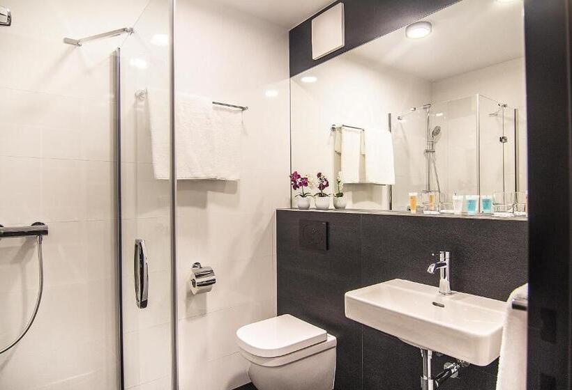 اتاق استاندارد, Valcha