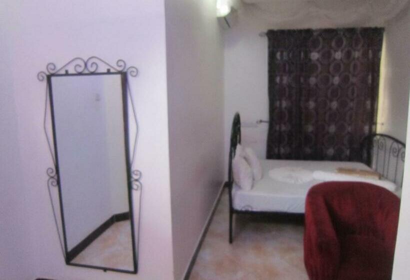 غرفة ديلوكس, Jakicha Motel