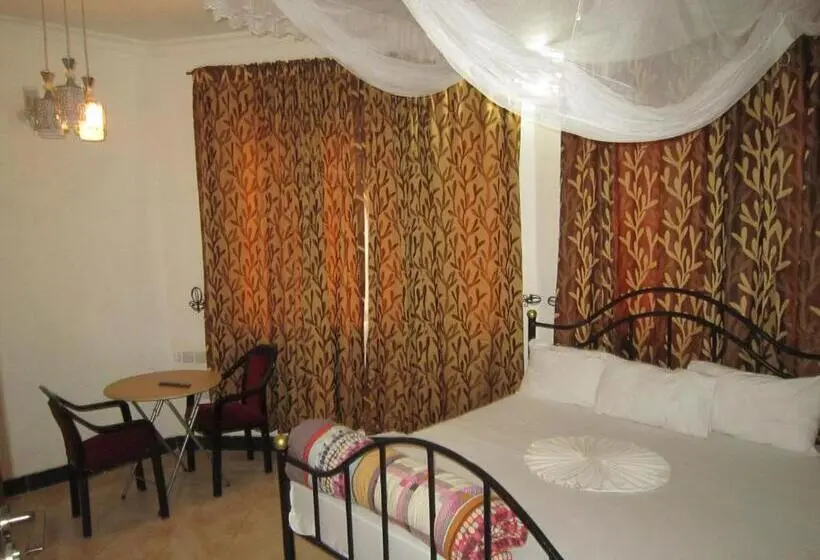 بانگلوی لوکس, Jakicha Motel