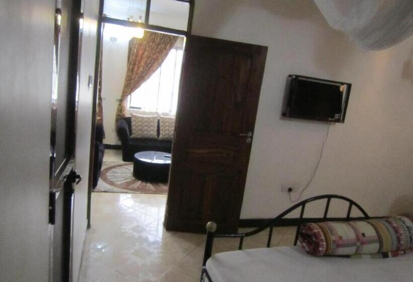 بنجلو ديلوكس, Jakicha Motel