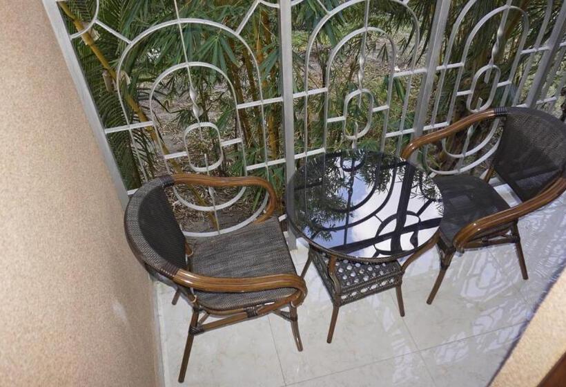 غرفة ديلوكس مزودة بشرفة, Jakicha Motel