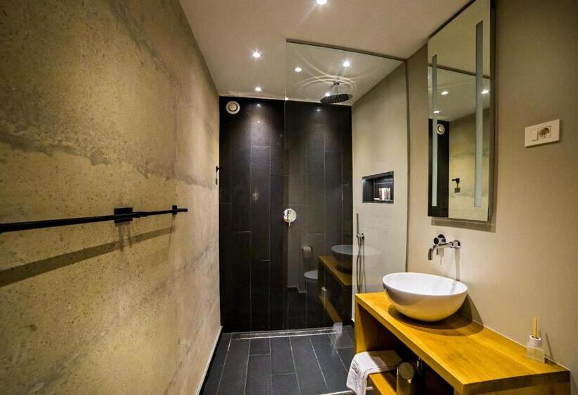 اتاق سوپریور با تخت بزرگ, Memento B&b Piran