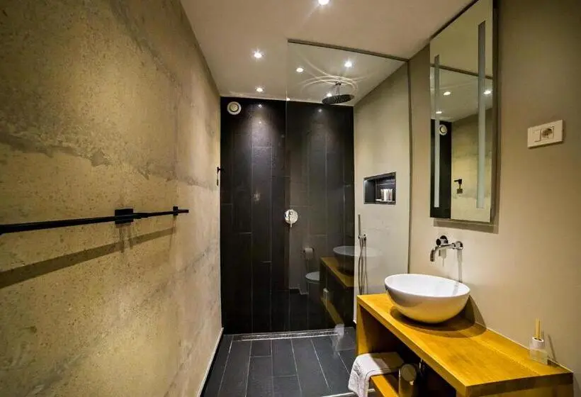 اتاق سوپریور با تخت بزرگ, Memento B&b Piran