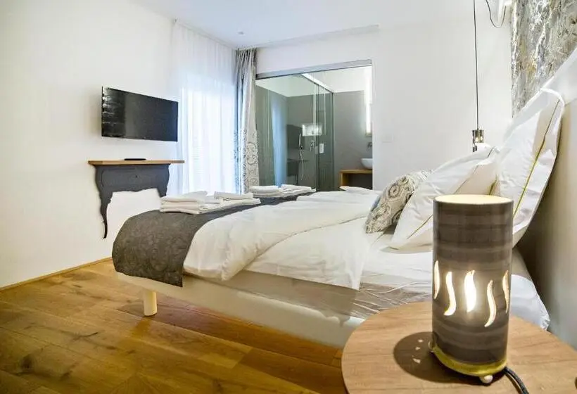 اتاق استاندارد با بالکن, Memento B&b Piran
