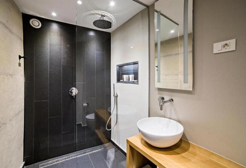 سوئیت جونیور خانوادگی, Memento B&b Piran