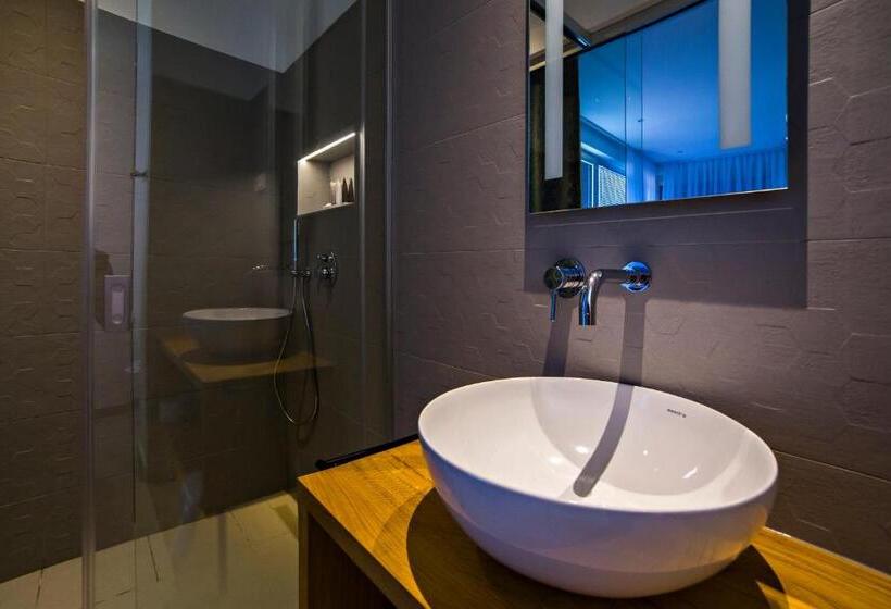 اتاق استاندارد با تخت بزرگ, Memento B&b Piran