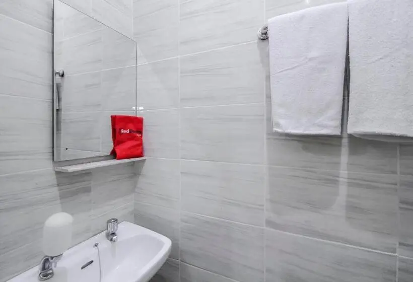 デラックスルーム, Reddoorz Plus Near Galaxy Bekasi
