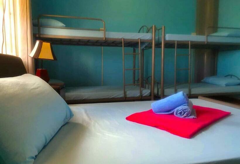 ファミリールーム, Connecting Flight Mactan Cebu Hostel