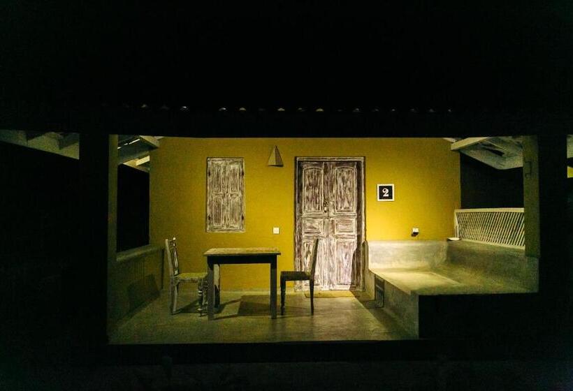 带花园景观的标准洋房, Five