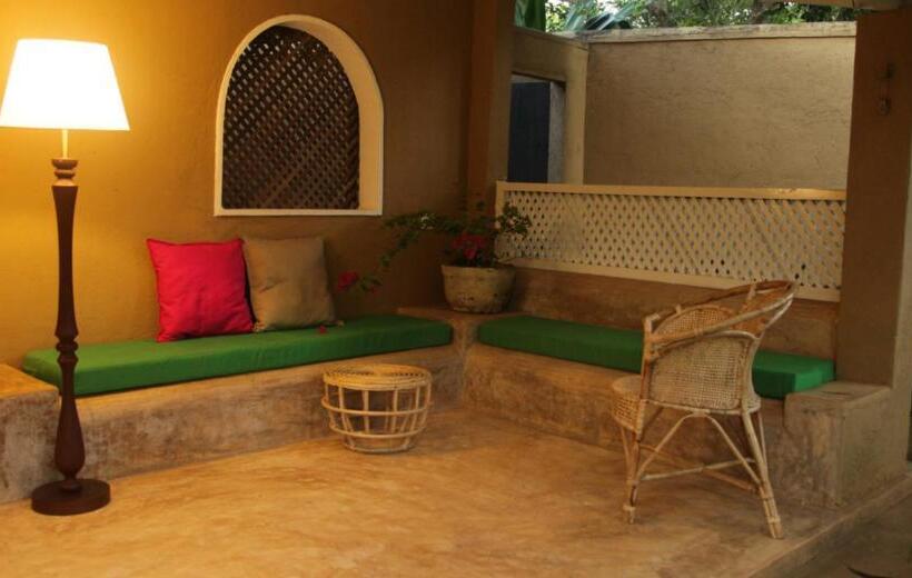 带花园景观的标准洋房, Five