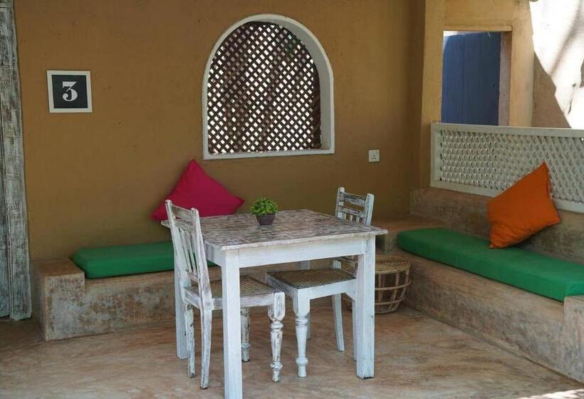 带花园景观的标准洋房, Five